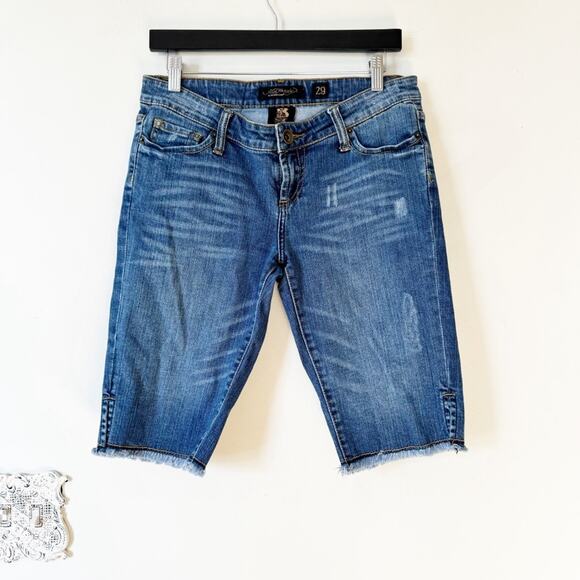 Ed Hardy Y2K Low Rise Tiger Embroidered Bermuda Jean Shorts 29 Rare - Picture 2 of 8